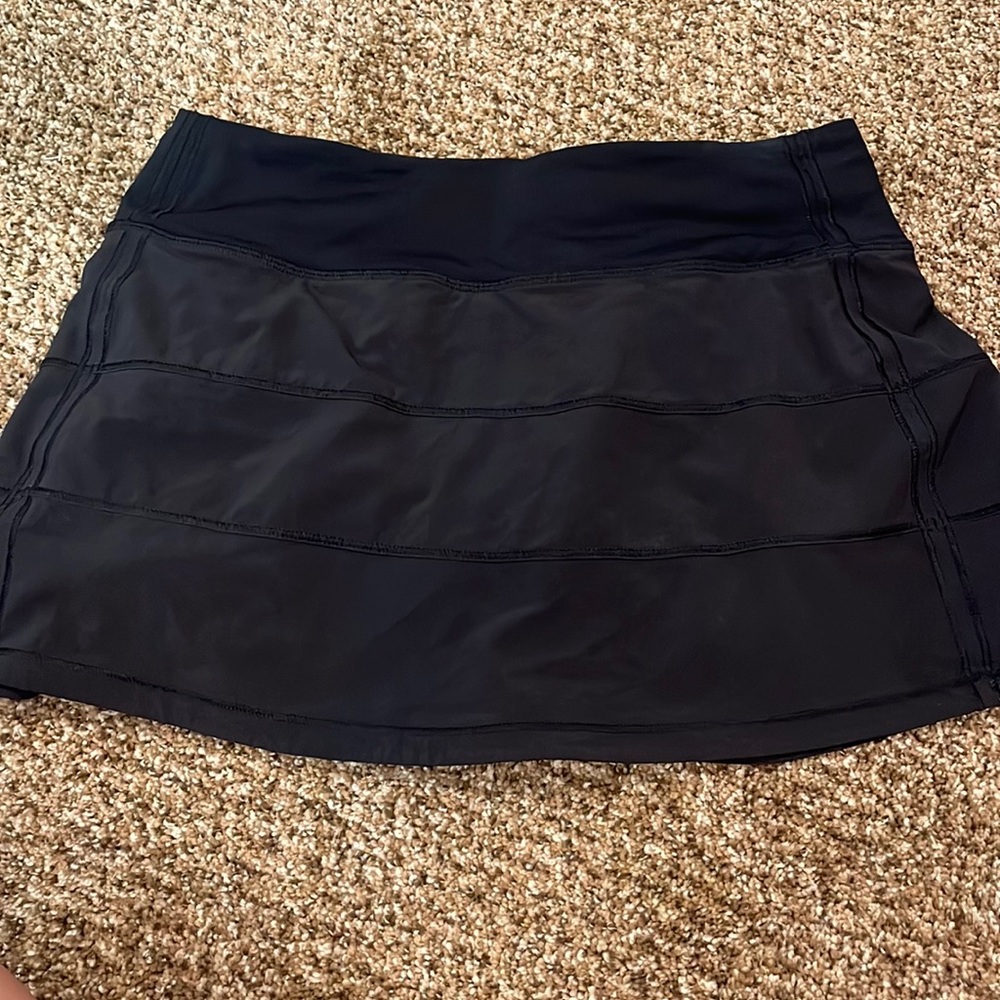 Lululemon pace rival skirt
